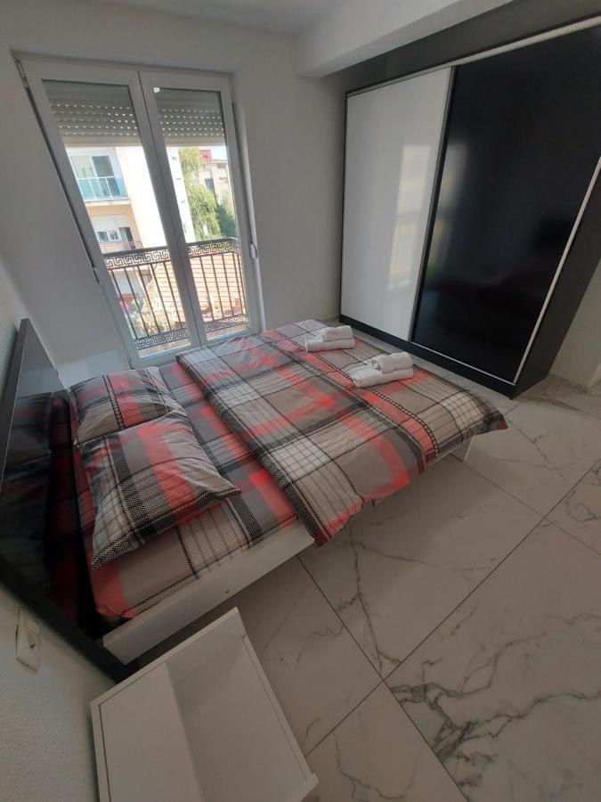 Xxl Apartments City Centar Bitola Buitenkant foto