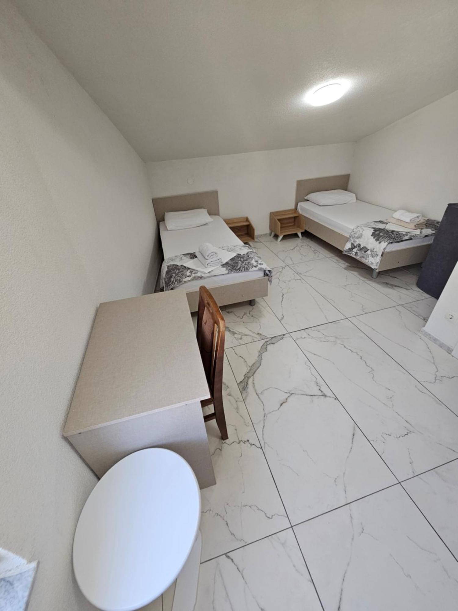 Xxl Apartments City Centar Bitola Buitenkant foto