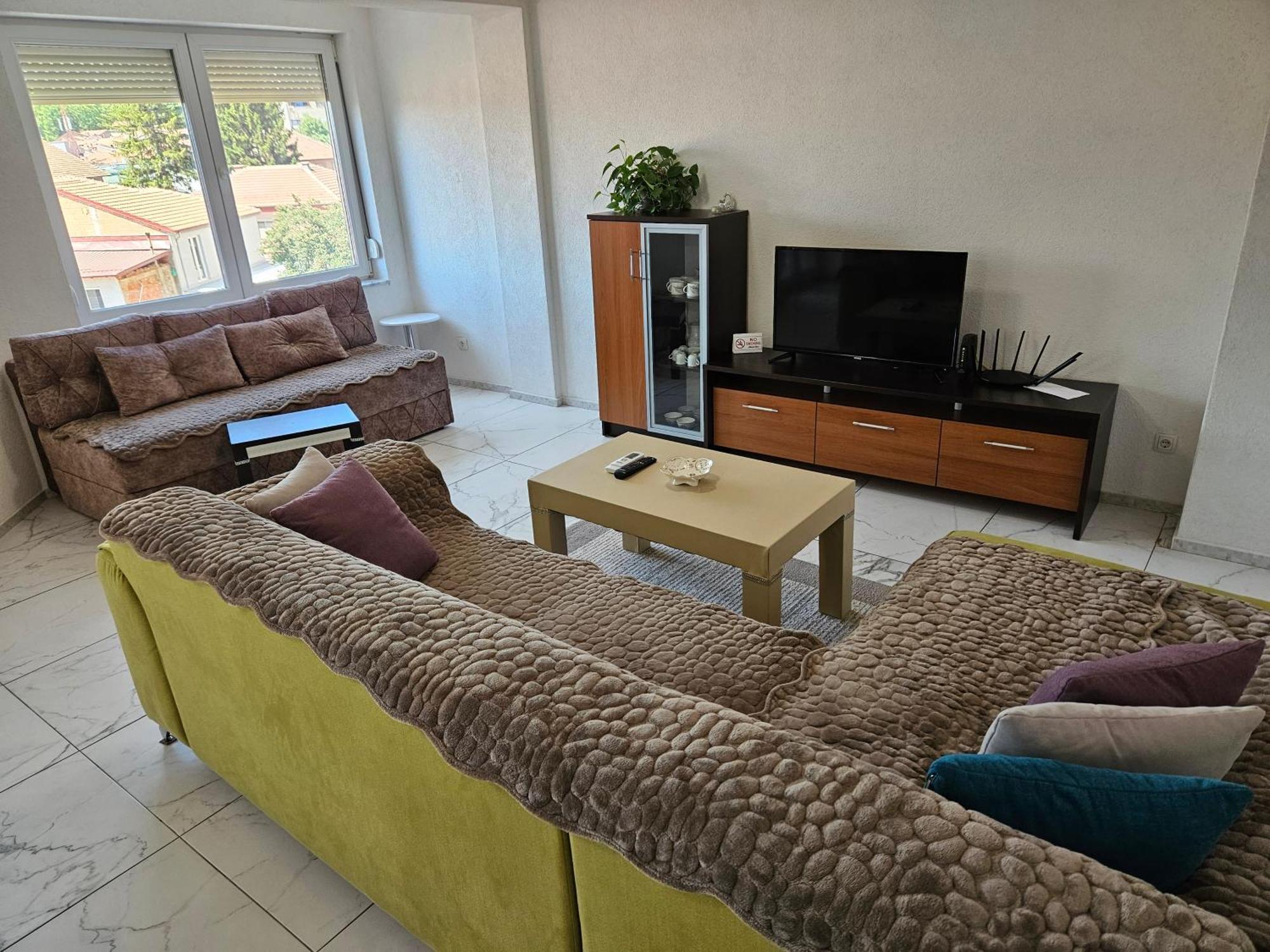 Xxl Apartments City Centar Bitola Buitenkant foto